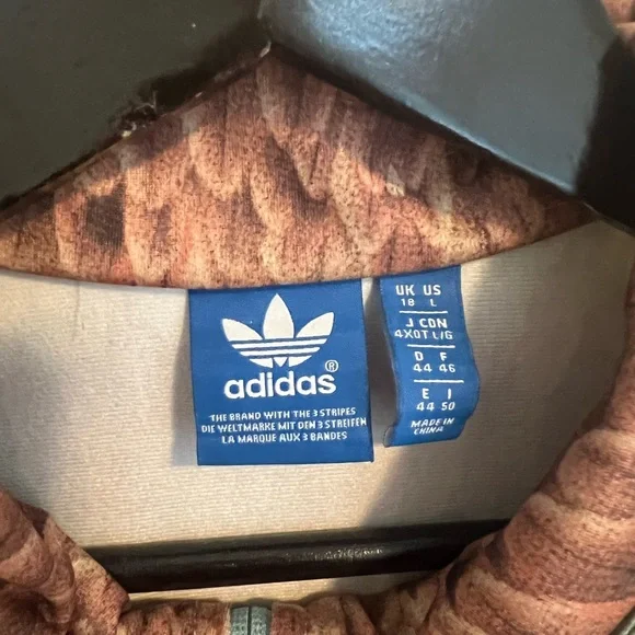 Funky Adidas jacket ! - Picture 3 of 3